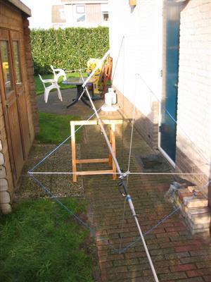 Combi dipole assembled along the house